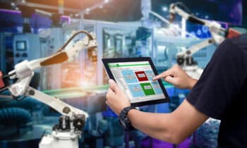 GettyImages-1171902434_EcoStruxure_Automation_Expert-scaled(ENT