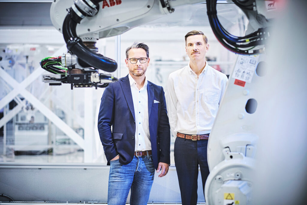 65808 Henrik left Samuel Right