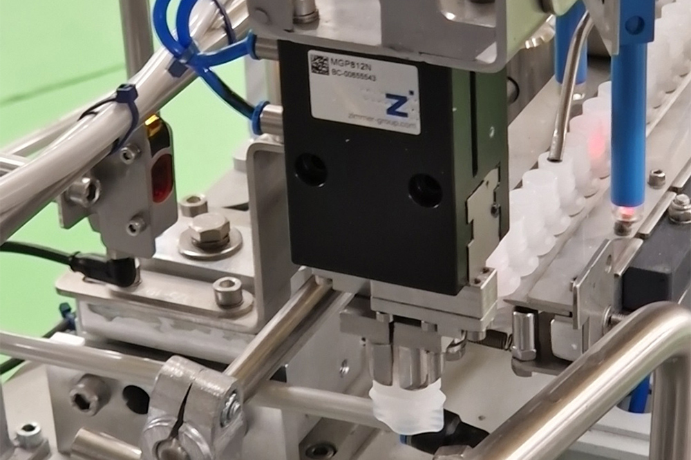 Automatisering maakt hoogwaardige vul- en sluitmachines voor zakken nog productiever