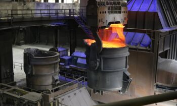 De-ArcelorMittal-plant-in-volle-activiteit