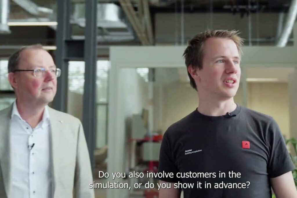 Thom bezoekt oud URE teamlid Tijs van der Smagt werkzaam bij Avular Robotics