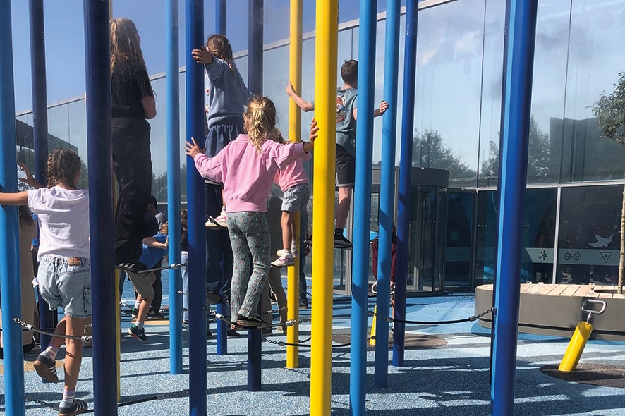 Interactief leren over water met geautomatiseerde waterspeelplaats 2