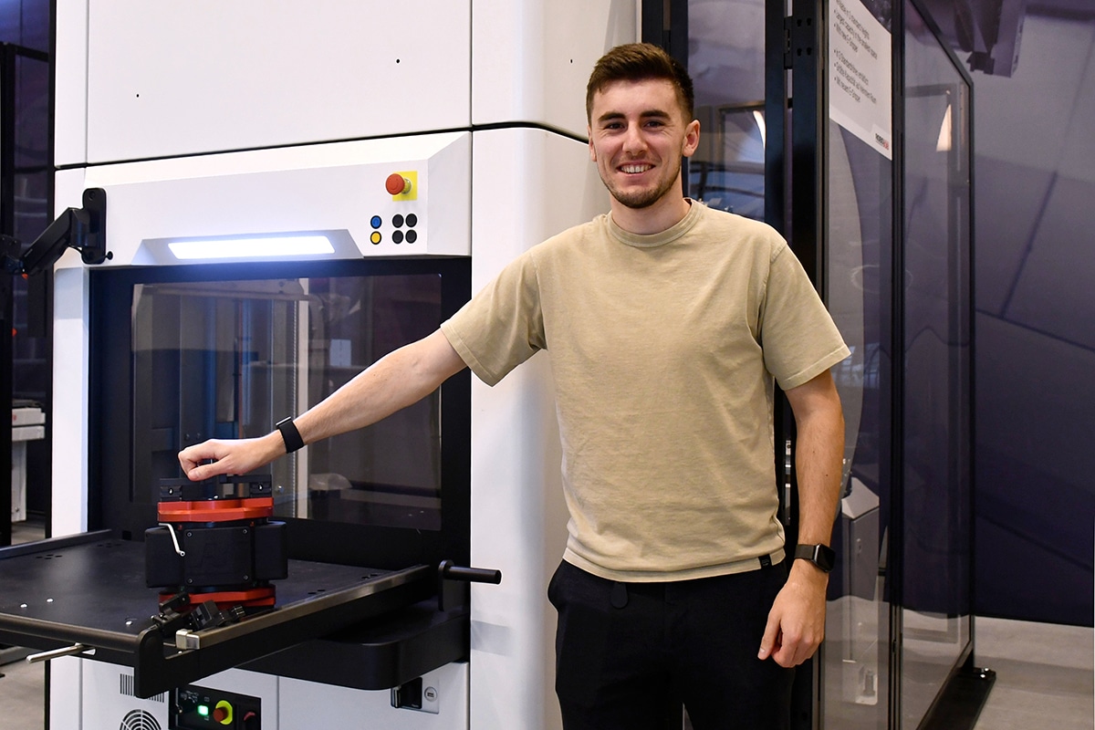 Innovatieve grijperkop dankzij compacte elektromotoren 4