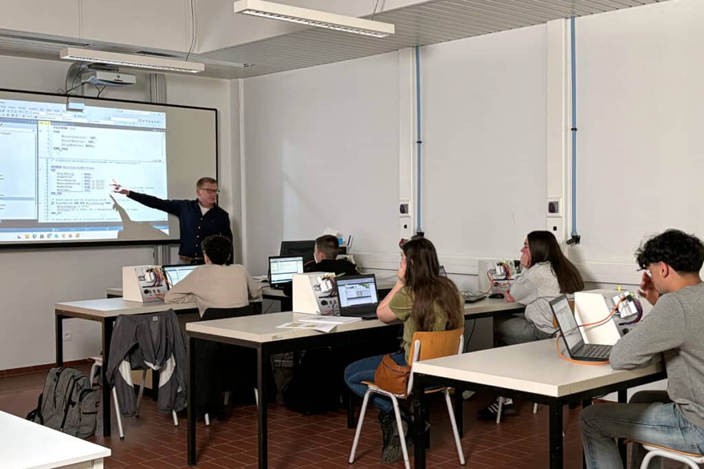 De technici van morgen opleiden 2