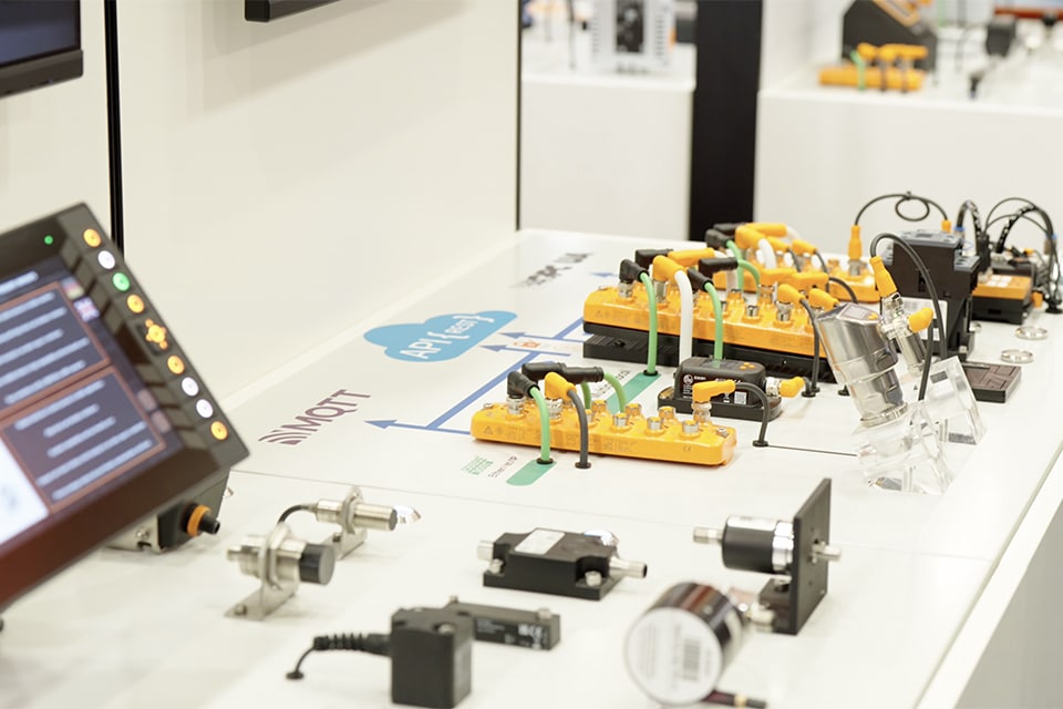 IFM toont automatiseringsoplossingen en digitalisering op INDUMATION 2026 2