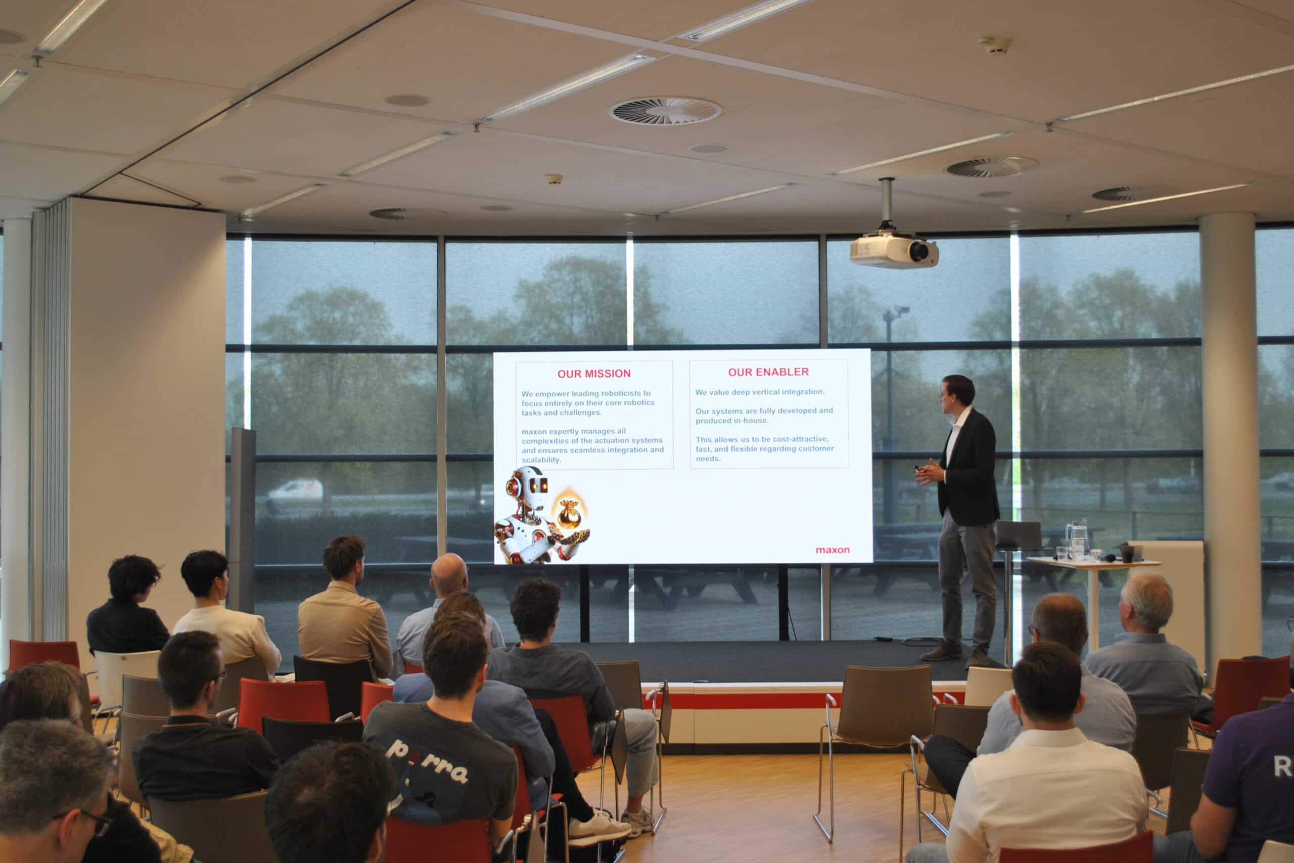 Maxon schuift op naar complete robotmodules 4
