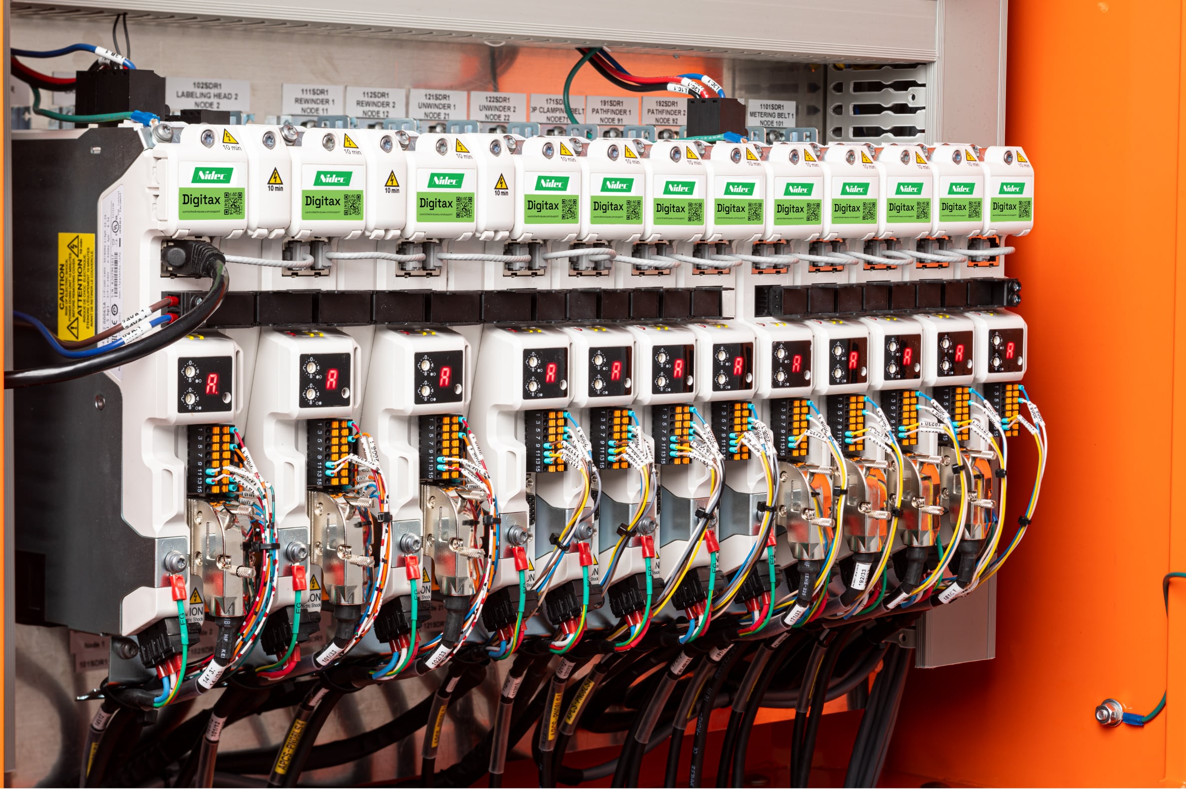 Nieuwe generatie EnDat 3 servo-oplossingen voor topprestaties in compacte machines 4