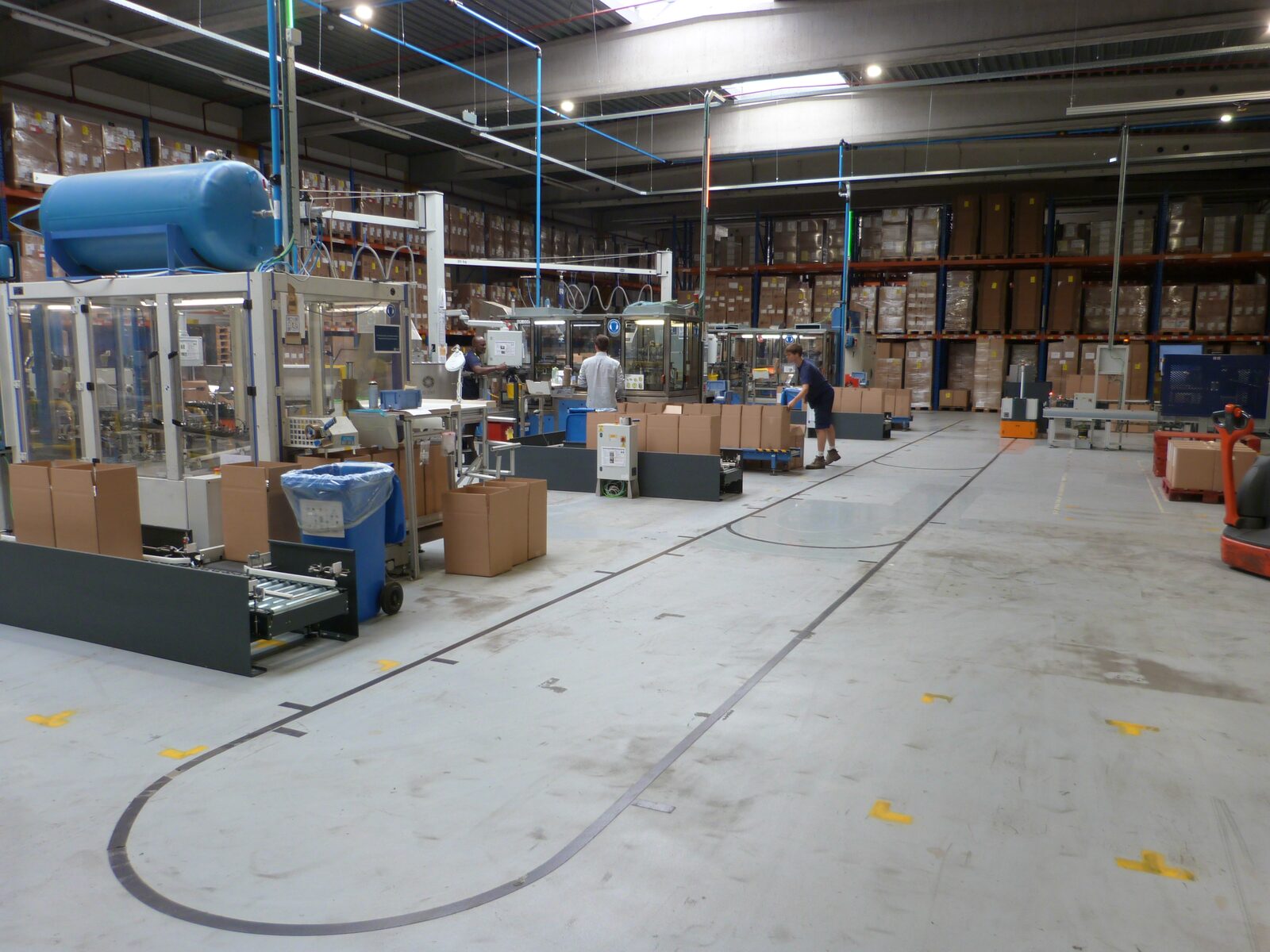 Custom-made automatiseringsconcept zorgt voor efficiënte flow in productiehal 6